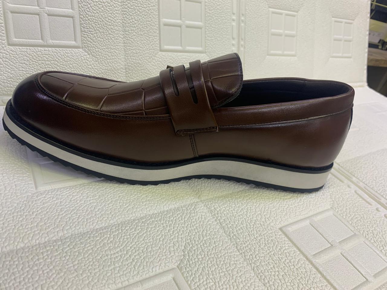 Classic Elegance - Image 5